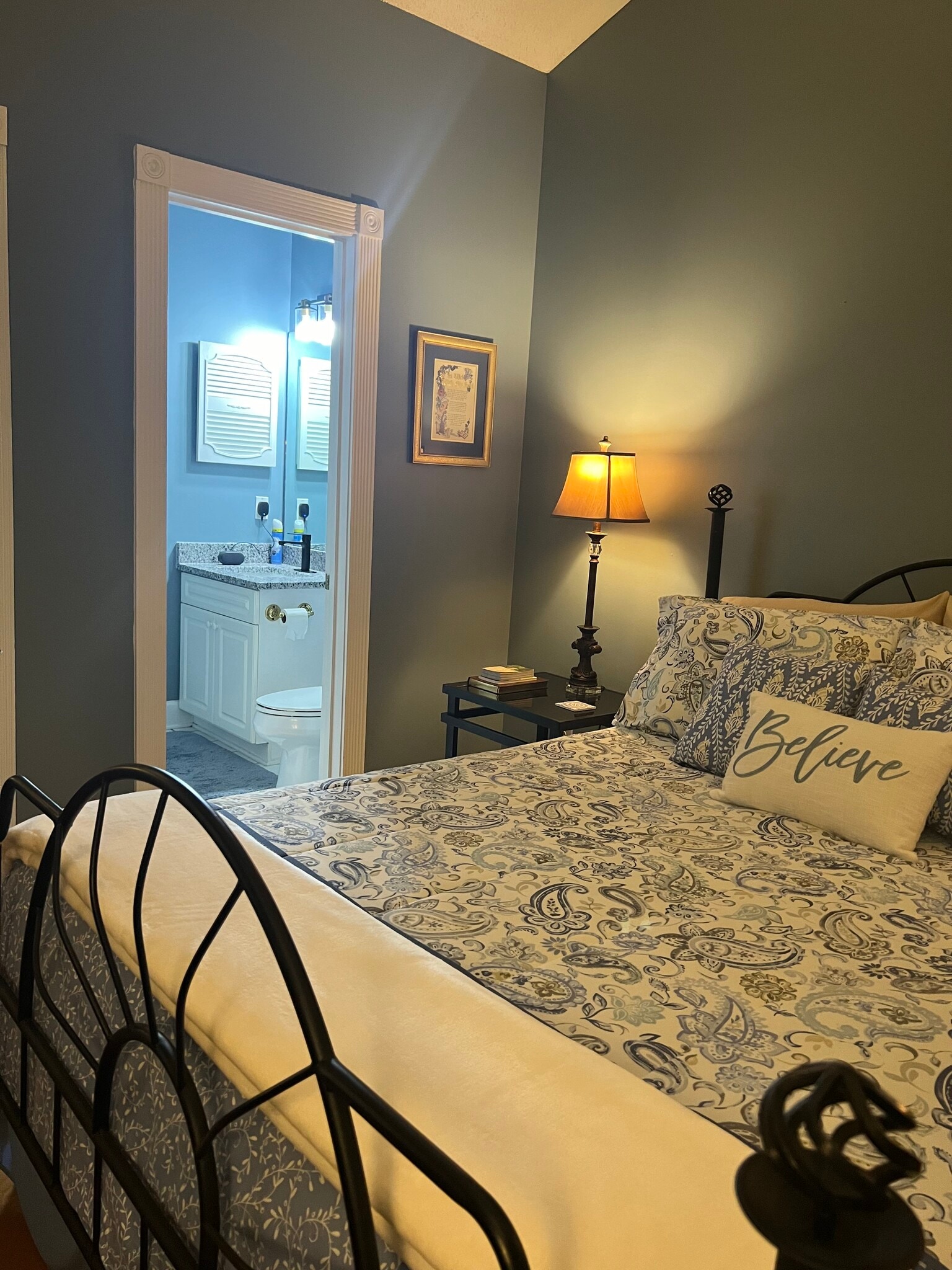 Building Photo - 4241 Hibiscus Dr