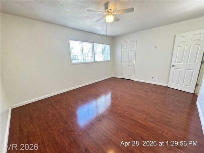 Building Photo - Charming Single-Story Home with Granite Kitchen & No HOA