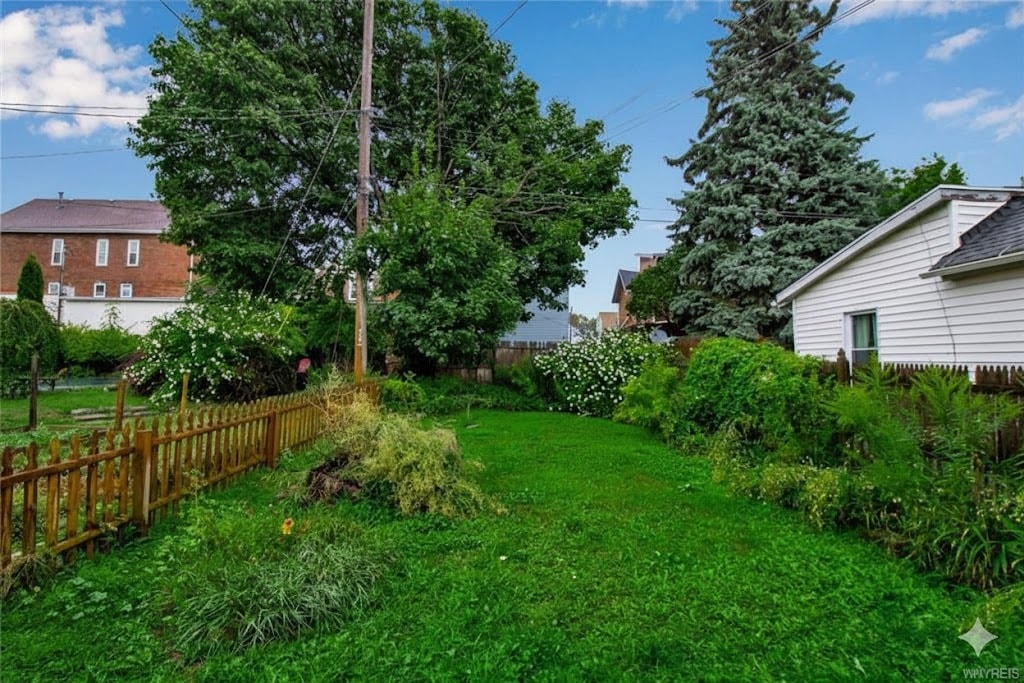 Building Photo - 125 Whitney Pl