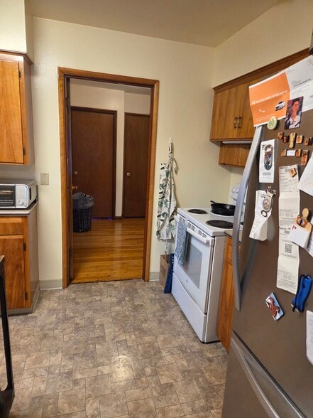 Building Photo - 3819 SE Francis St