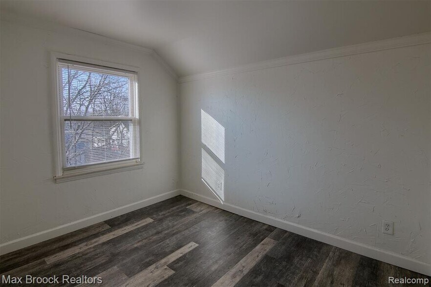Building Photo - 4191 Farner Ave