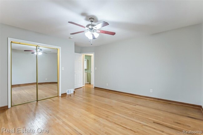 Building Photo - 4141 Van Amberg Rd