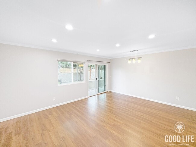 Building Photo - Great 3B/2BA House in San Marcos!