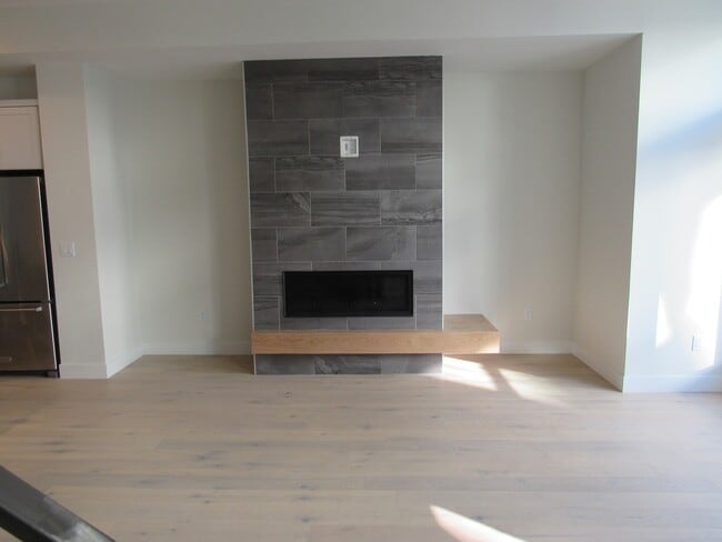 Building Photo - Town home a Block away from Sloan's Lake with roof top Deck