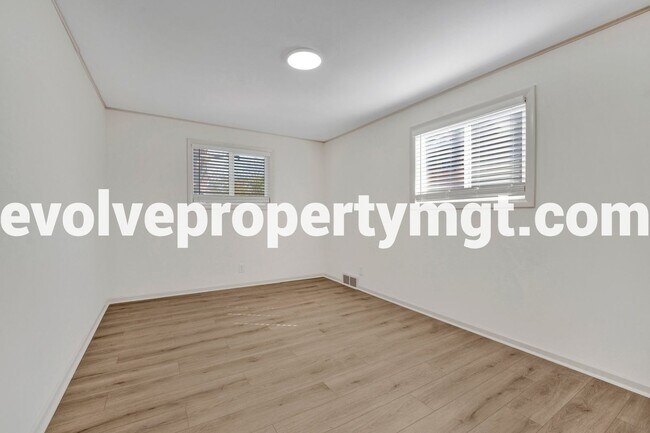Building Photo - 1260 Cherrydale Cove