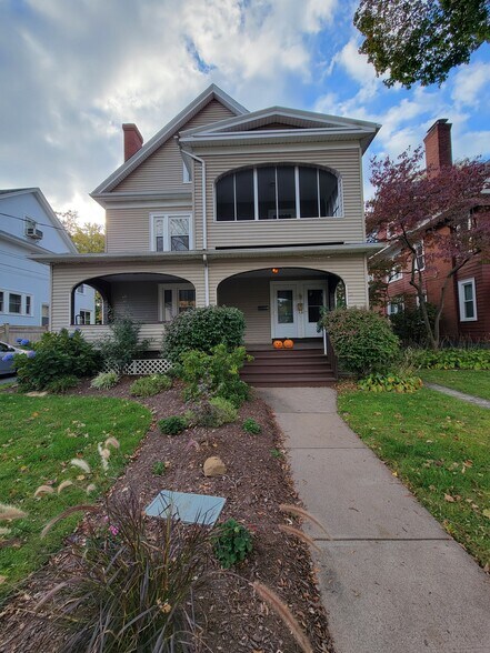 Home front - 27 Walkley Rd