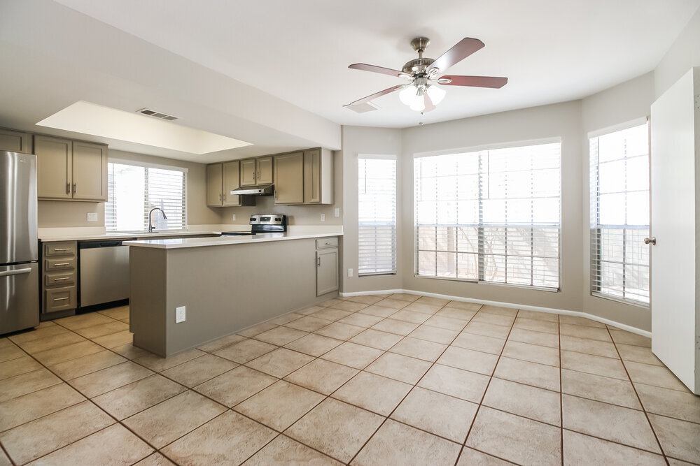 Building Photo - 1213 W Stottler Dr