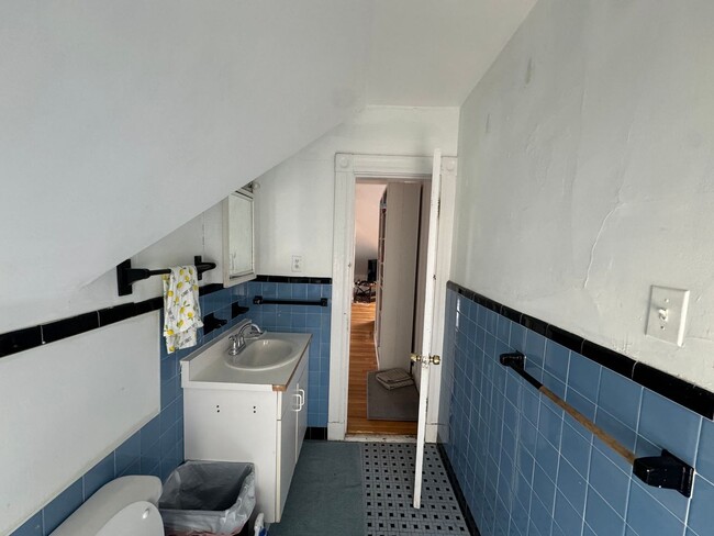 Building Photo - The Best Home in Brighton