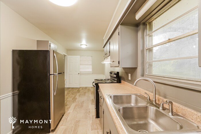 Building Photo - 4503 E 112 Terrace