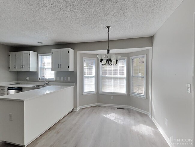 Building Photo - 146 Pinewinds Dr