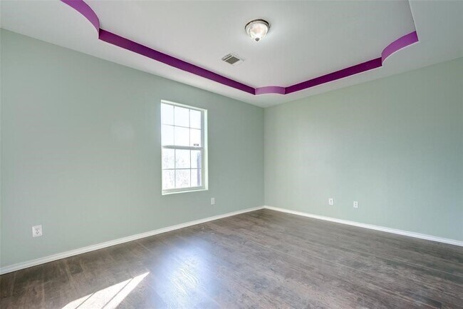 Building Photo - 18735 Reynolds Park Dr