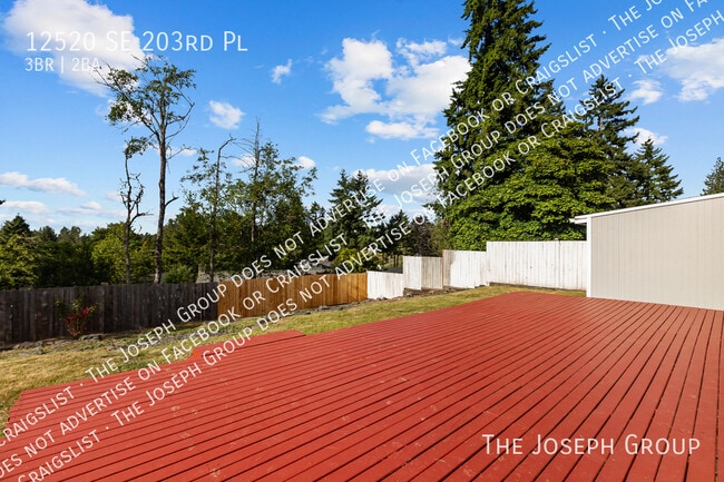 Building Photo - 12520 SE 203 Pl