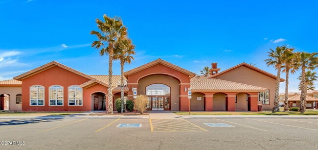 Building Photo - 11620 St Thomas Way
