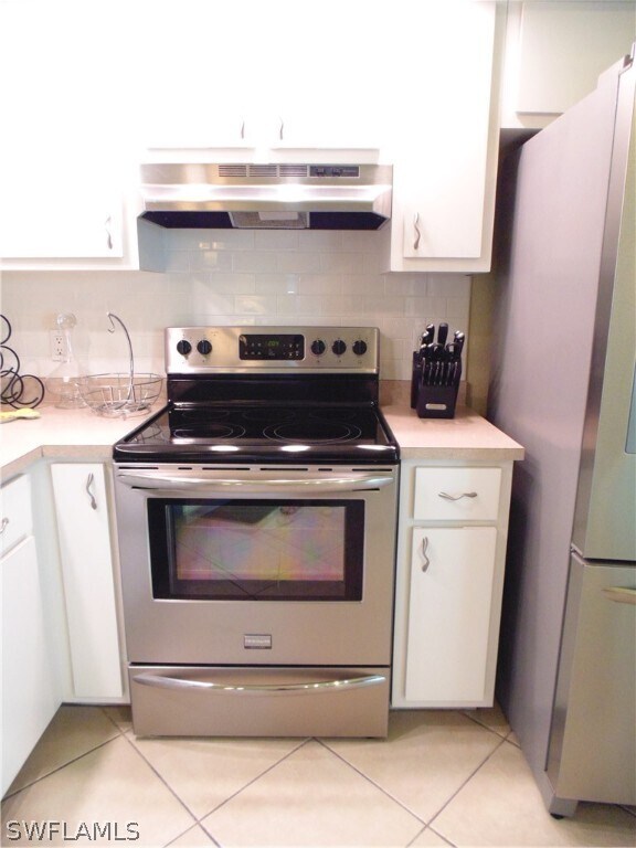 Building Photo - 4835 SW 18th Ave