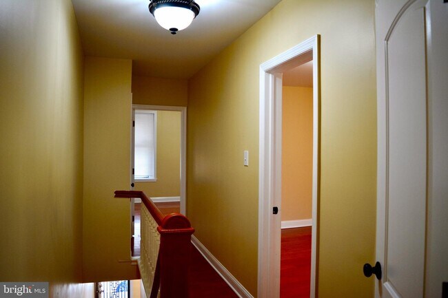 Building Photo - 18 N Ithan St