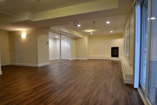 Building Photo - 8 Cheyenne Valley