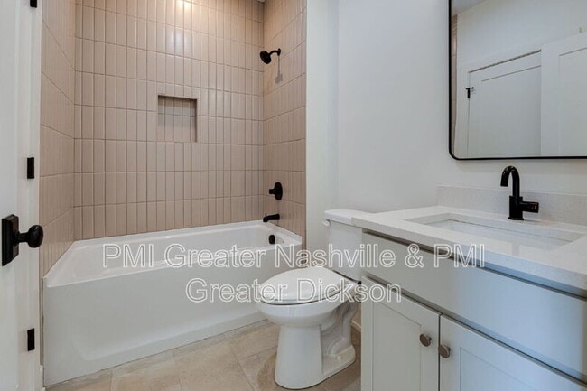 Building Photo - 537 Midnight Way