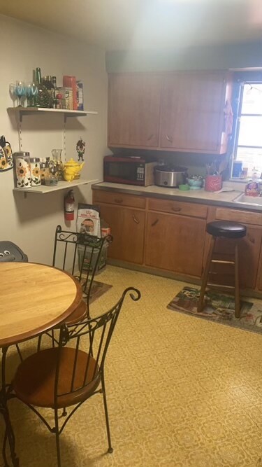 Building Photo - 1128 Arkansas Ave