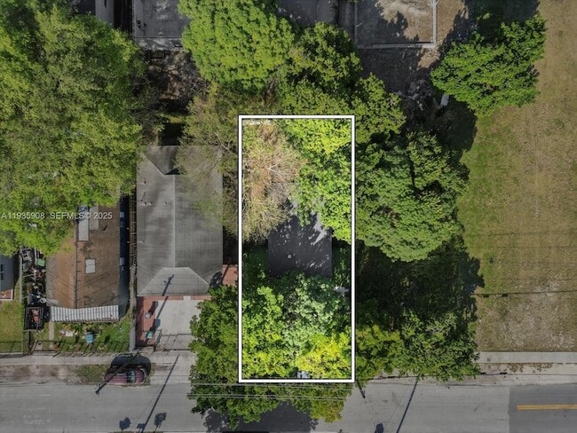 Building Photo - 1829 NW 62nd Terrace