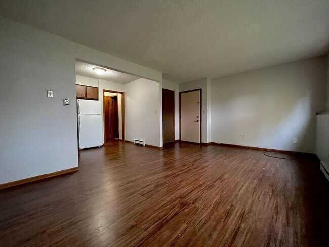 Building Photo - Chester Estates