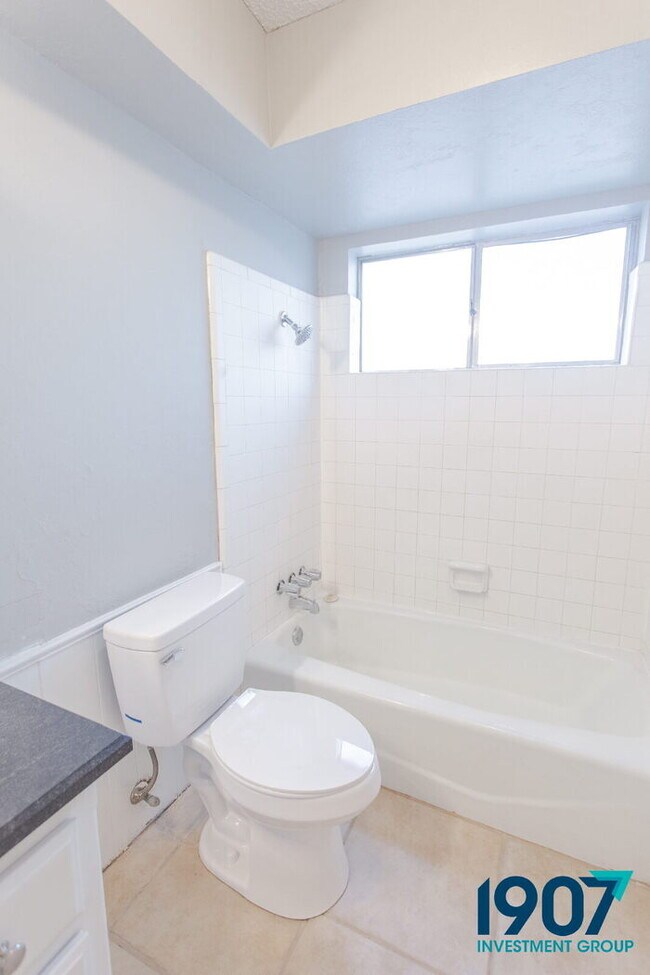 Building Photo - Spacious 4-Bedroom Home in Moore – Stylish Updates & Great Layout!