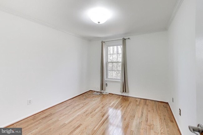 Building Photo - 20210 Maple Leaf Ct