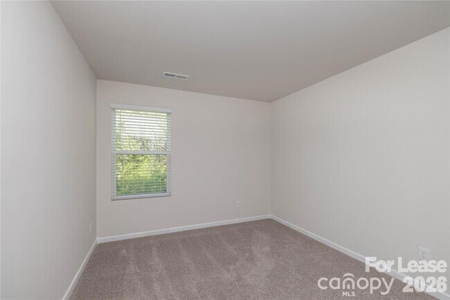 Building Photo - 1419 Amhurst St