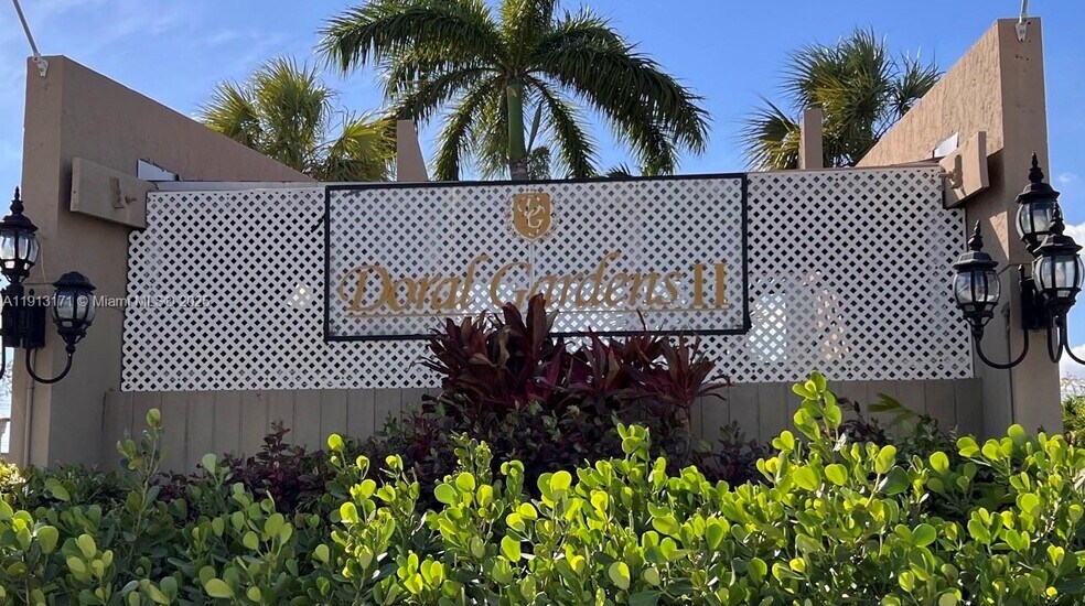 Building Photo - 5201 Geneva Way