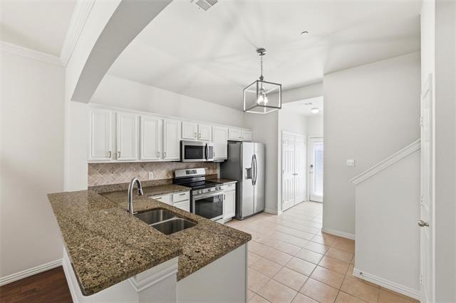 Building Photo - 575 S Virginia Hills Dr