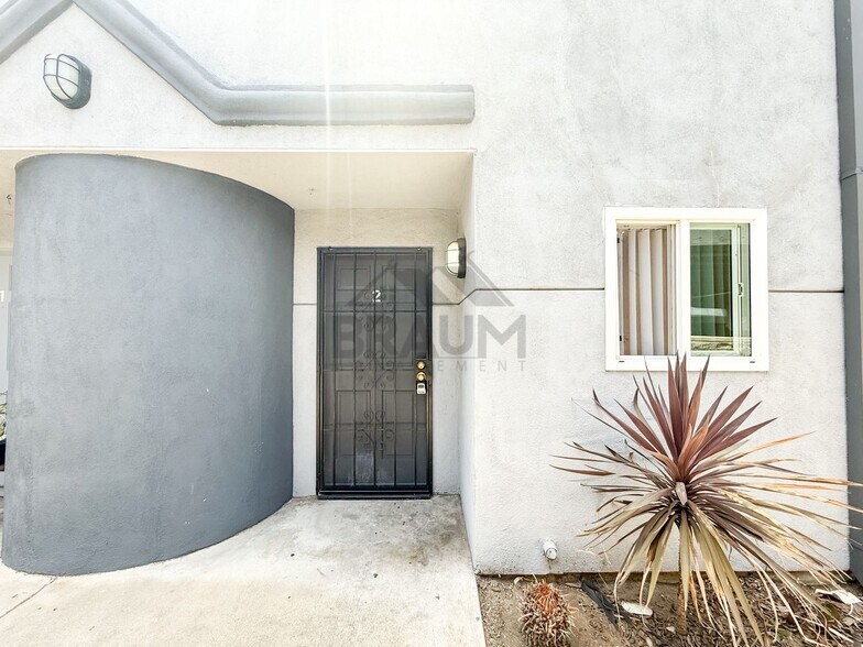 Building Photo - 14257 Friar St