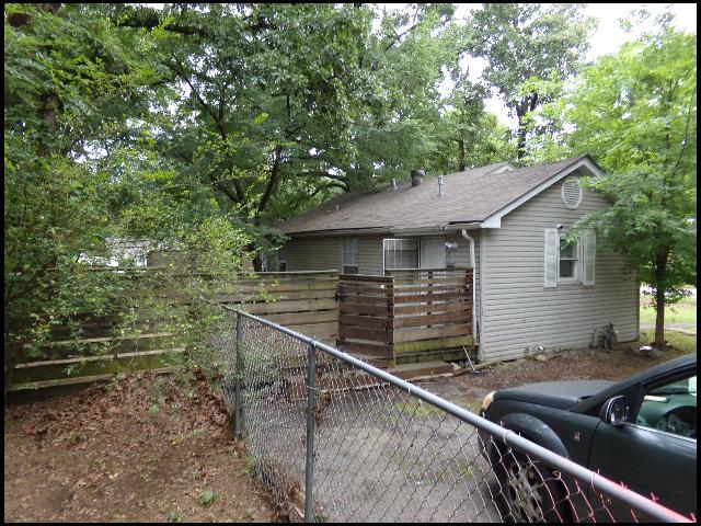 Building Photo - 901 S Harrison St