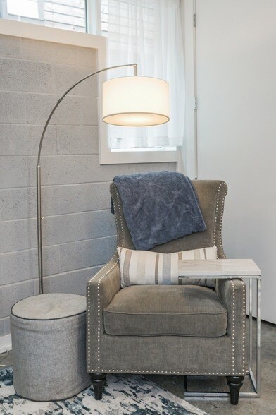 Building Photo - 1064B 2nd Ave S