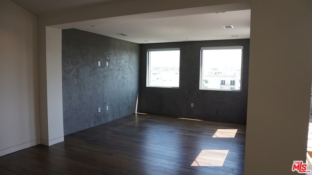 Building Photo - 1430 5th St