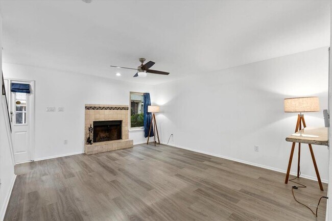 Building Photo - 8400 Jamestown Dr