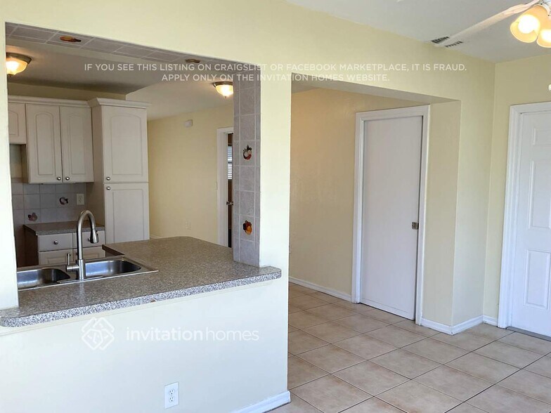 Building Photo - 6561 Thomas St