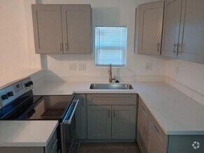 Building Photo - 1 bedroom in Eloy AZ 85131-2588