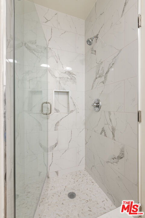 Building Photo - 836 Ashland Ave