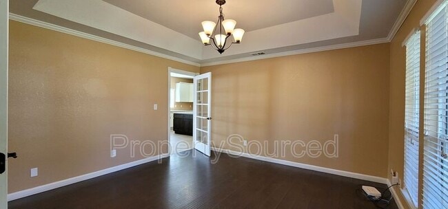 Building Photo - 5054 E Eastview Dr