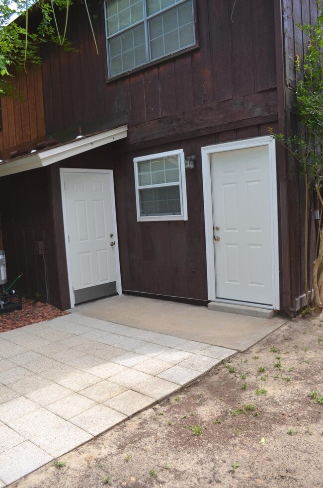 Building Photo - 154 Valencia Dr