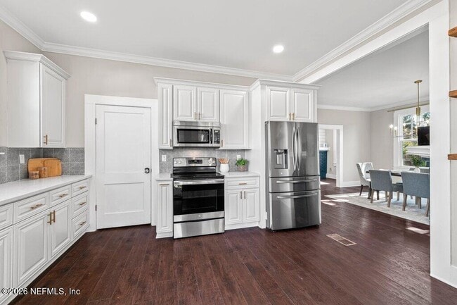 Building Photo - 2843 Oak St