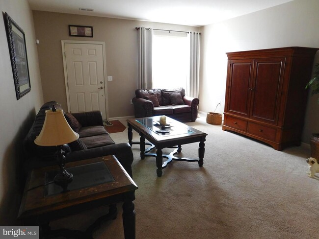 Building Photo - 82 Riverwalk Blvd