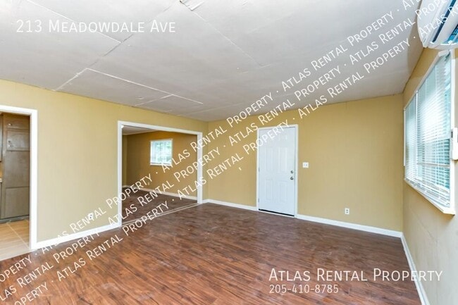 Building Photo - 213 Meadowdale Ave