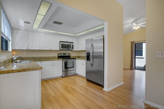 Building Photo - 1080 NW 19th Terrace