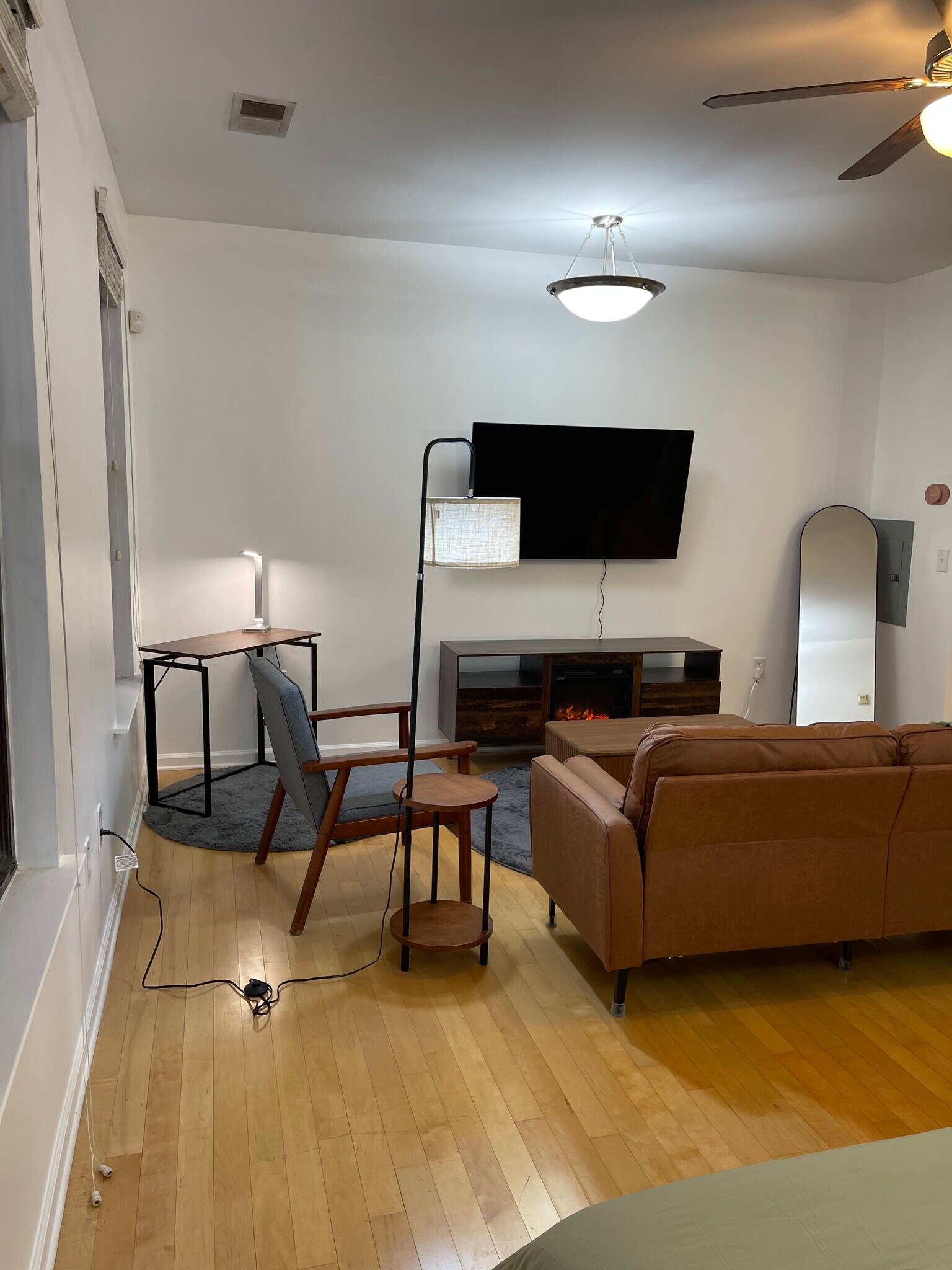 Building Photo - 731 Litty Ct