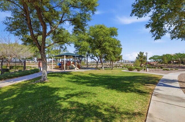 Building Photo - 2737 S Cupertino Dr