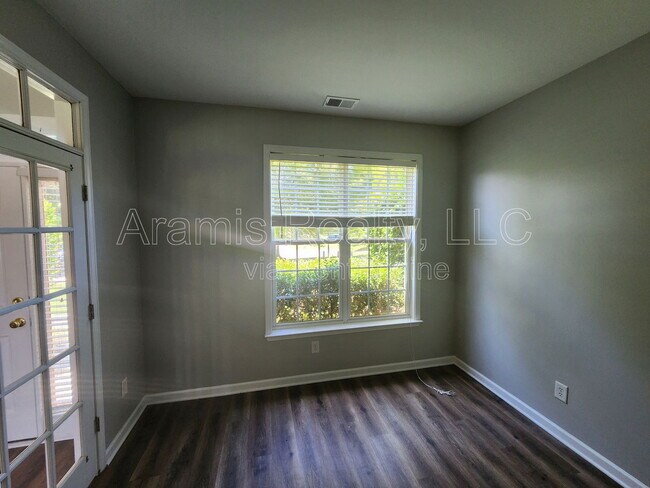 Building Photo - 1110 Cruce Lake Ct