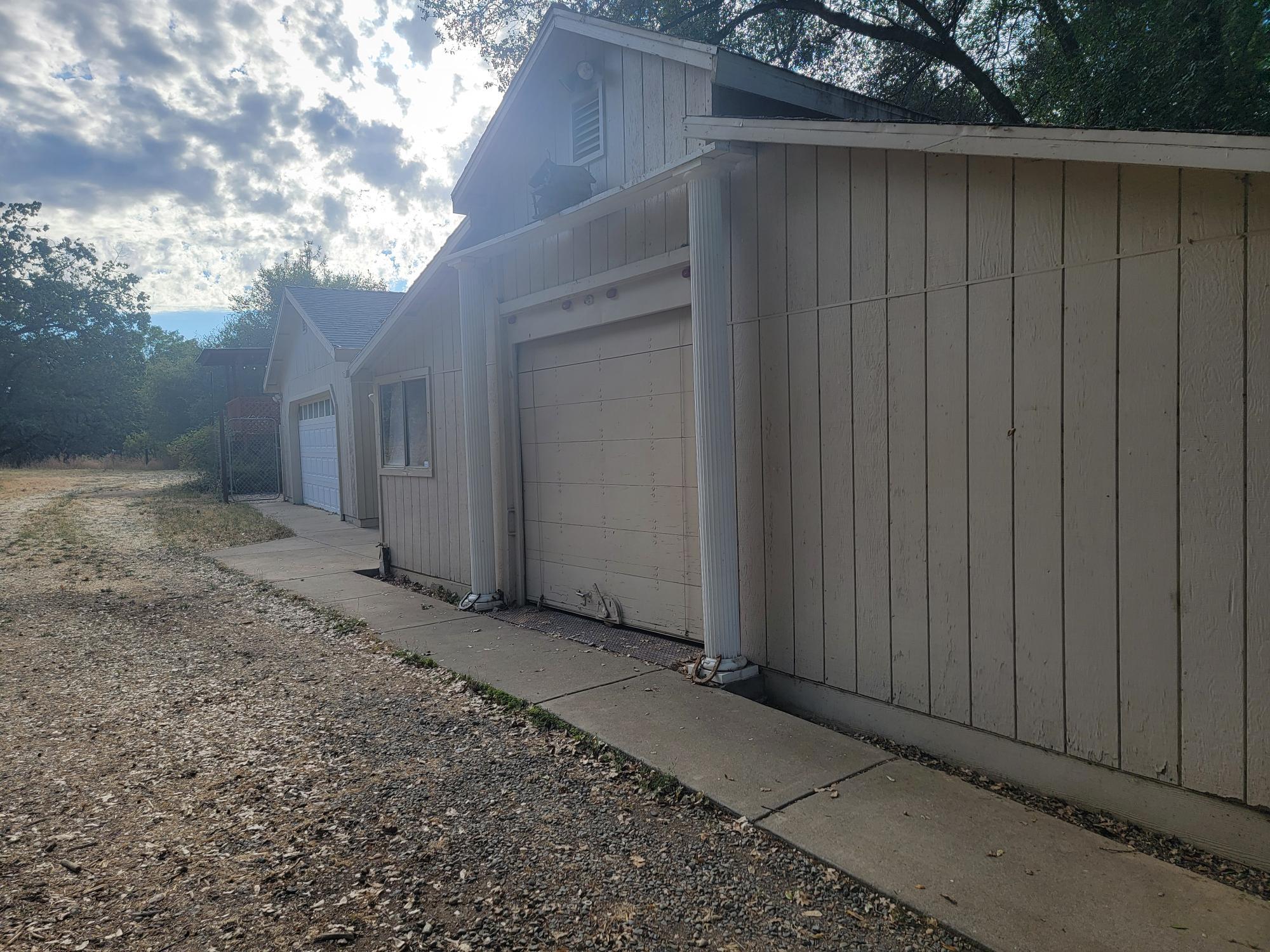 Building Photo - 4300 Canyon Valley Rd