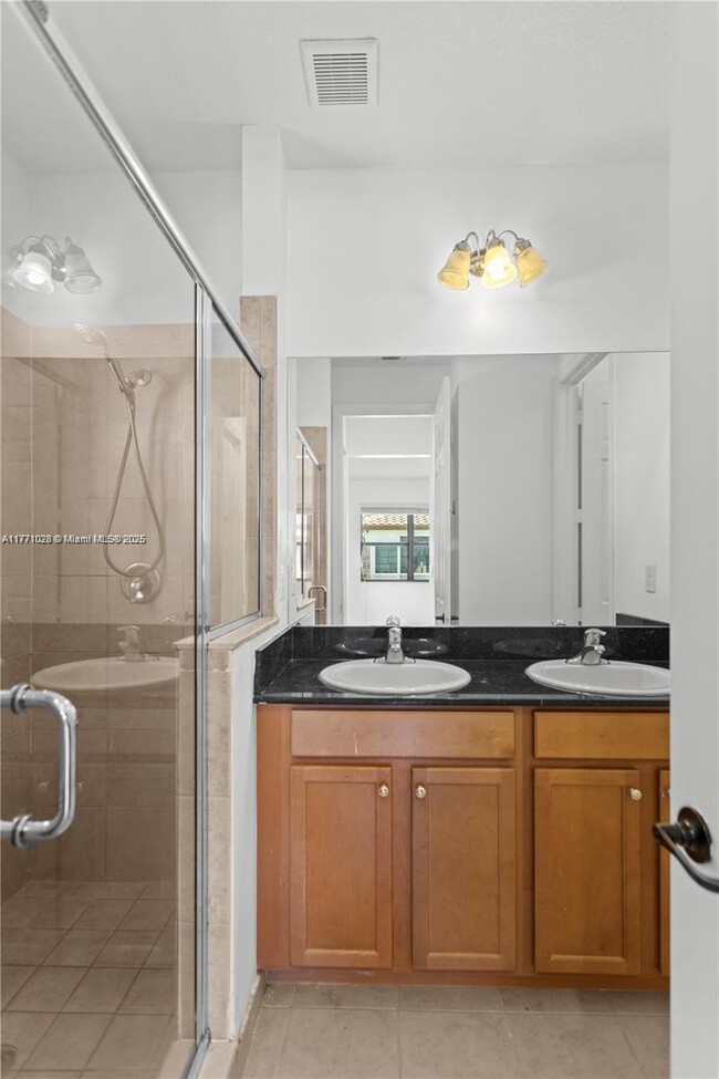 Building Photo - 3762 SW 93rd Ln