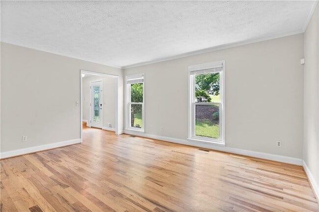 Building Photo - 1428 Brookcliff Dr