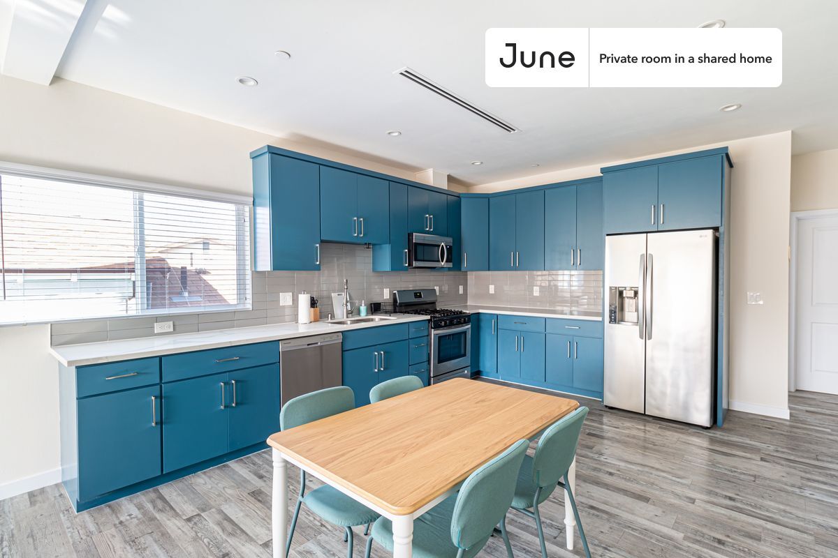 Building Photo - Room in Shared 5 bed/5 bath home